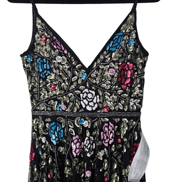 MAC DUGGAL size 8 EMBELLISHED FLORAL SEQUINED GOWN Dress - Picture 5 of 6